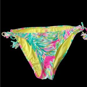 Lilly Pulitzer Bikini Bottoms 
Size S
